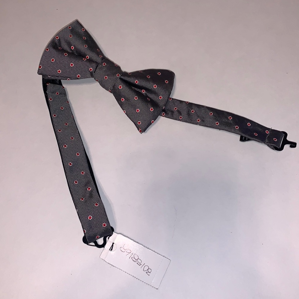 Express Bow Tie